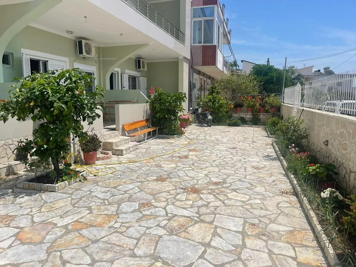 Villa Xhevdet Sarande 0*,  Albania